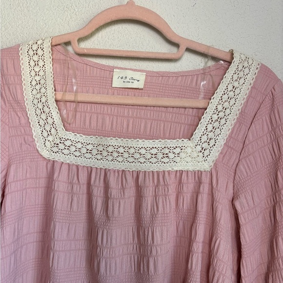 143 Story by Line Up Blush Pink Boho Crepe Bell Sleeve Crochet Peasant Top S - Picture 3 of 9